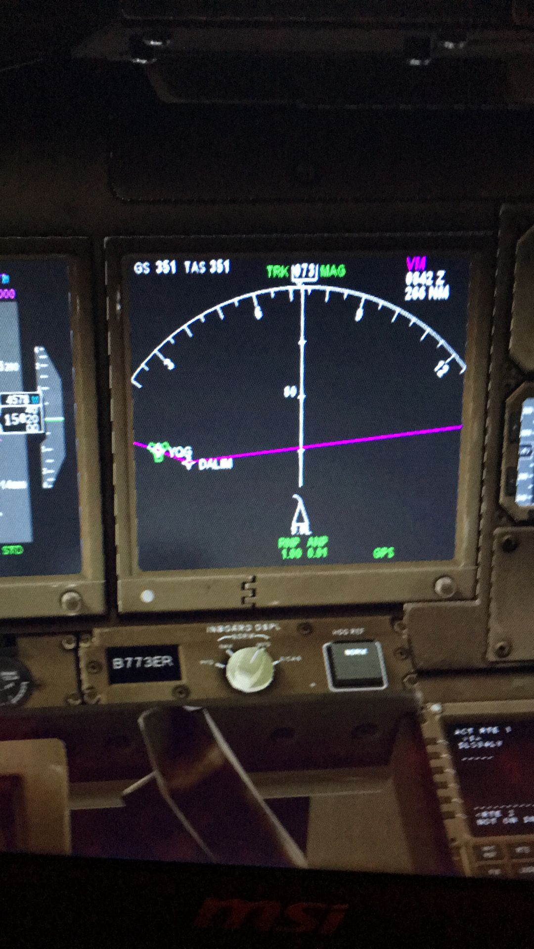 777-300在航路转圈圈怎么回事。。-5817 
