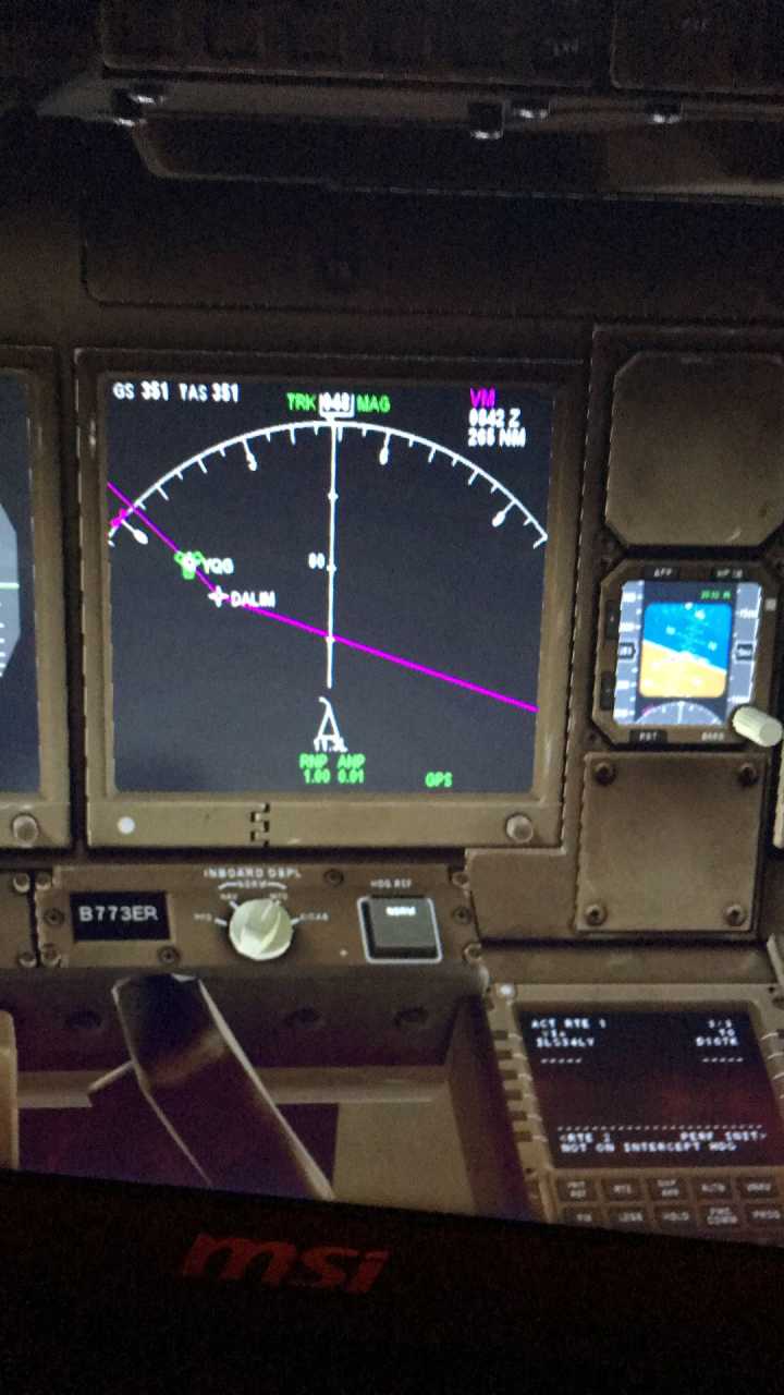 777-300在航路转圈圈怎么回事。。-706 