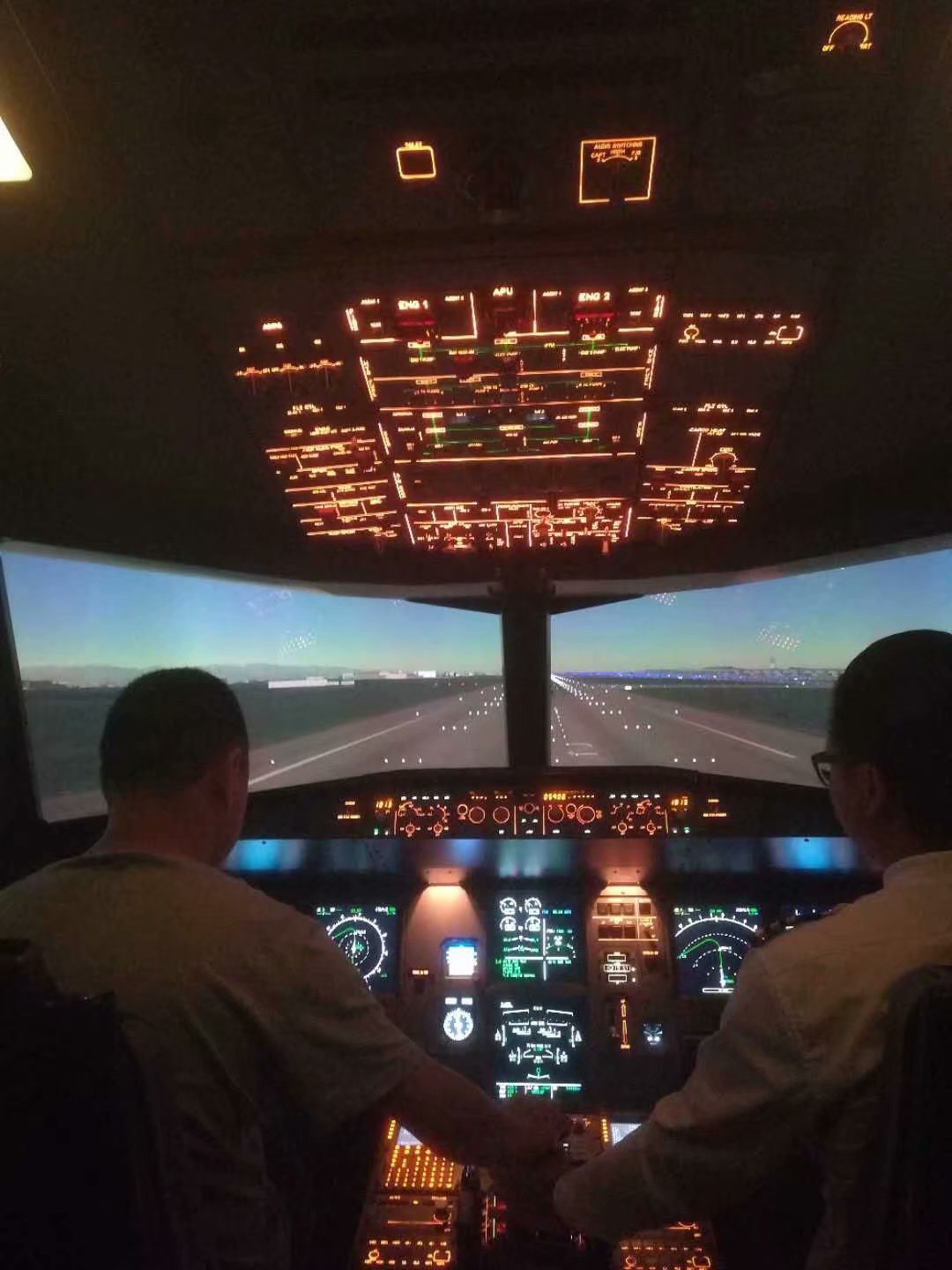 分享成都两次飞模拟机的飞行照-6360 