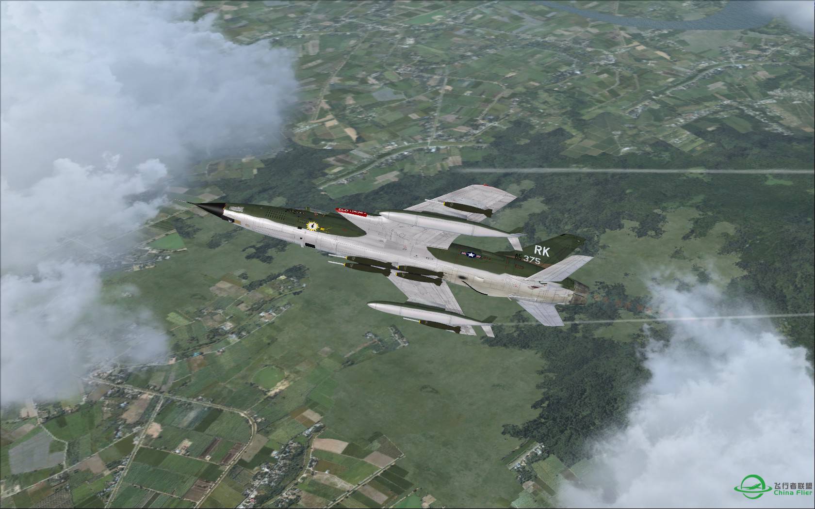 故地重游:越南内排机场起飞的F-105雷公战斗轰炸机-5403 