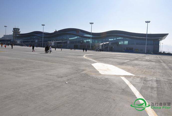 这个十堰武当山机场包开发，请那位大神帮忙开发精美地景-4571 