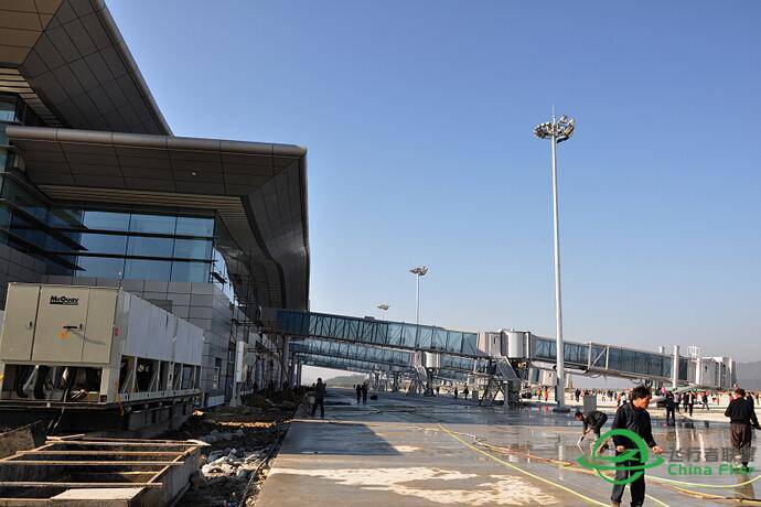 这个十堰武当山机场包开发，请那位大神帮忙开发精美地景-7679 
