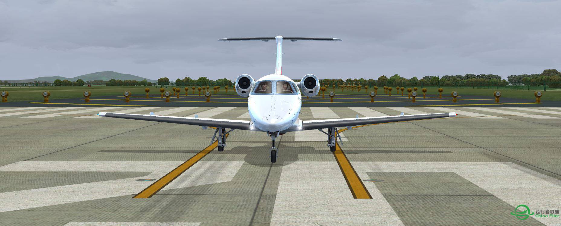 Phenom 100 Emirates @ ZGGG-5616 