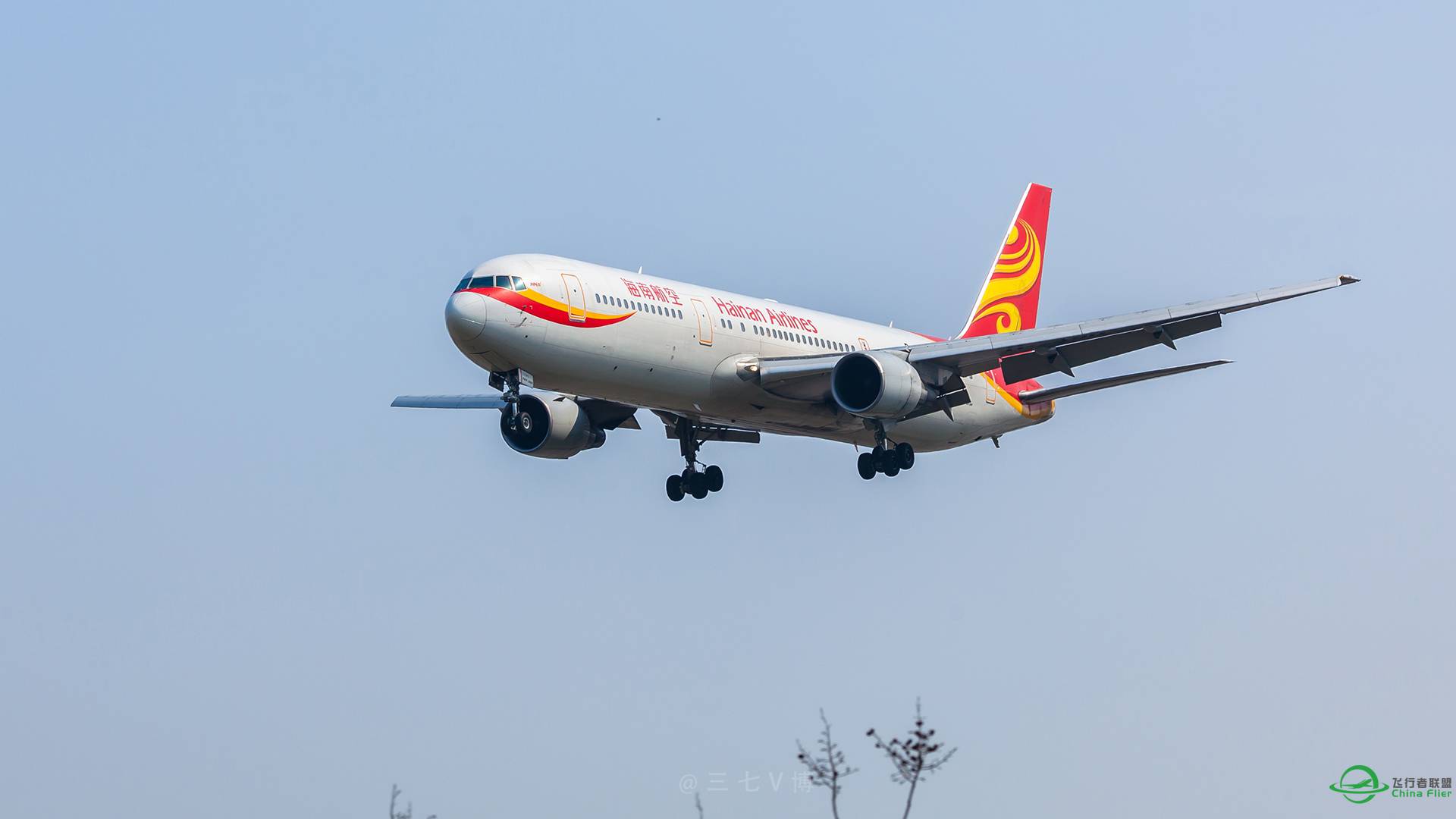 海航小胖子 波音767-300 落地HGH 杭州萧山机场-7024 