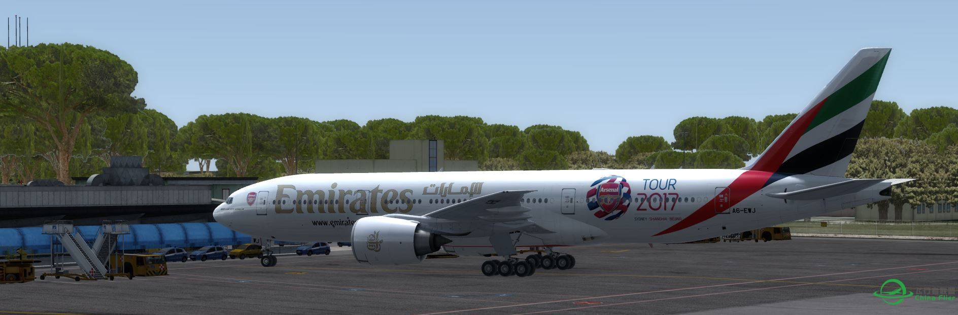 [P3D] B777-200 Emirates @ LIRA-1330 