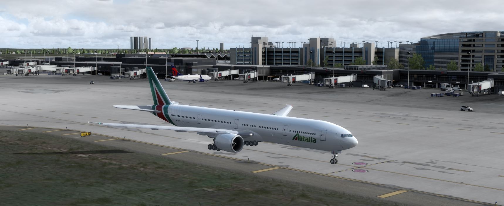 B777 alitalia @ KMSP-8138 