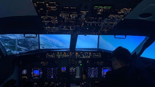 北京莱特飞行者带你体验波音737-800-7712 