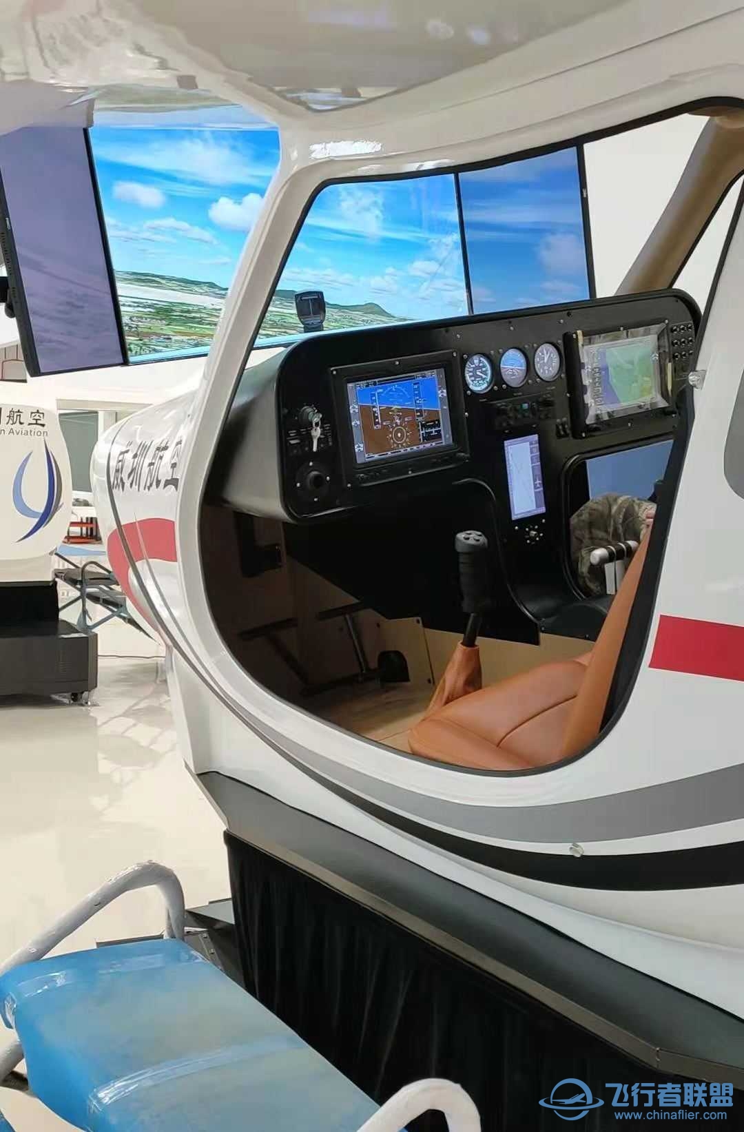 VR模式 VS 三屏模式...-8555 