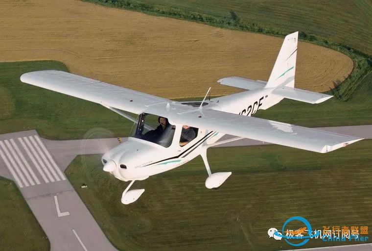 塞斯纳162轻型运动飞机,超高性价比,已成初级飞行训练和娱乐飞行的首选机型!-578 