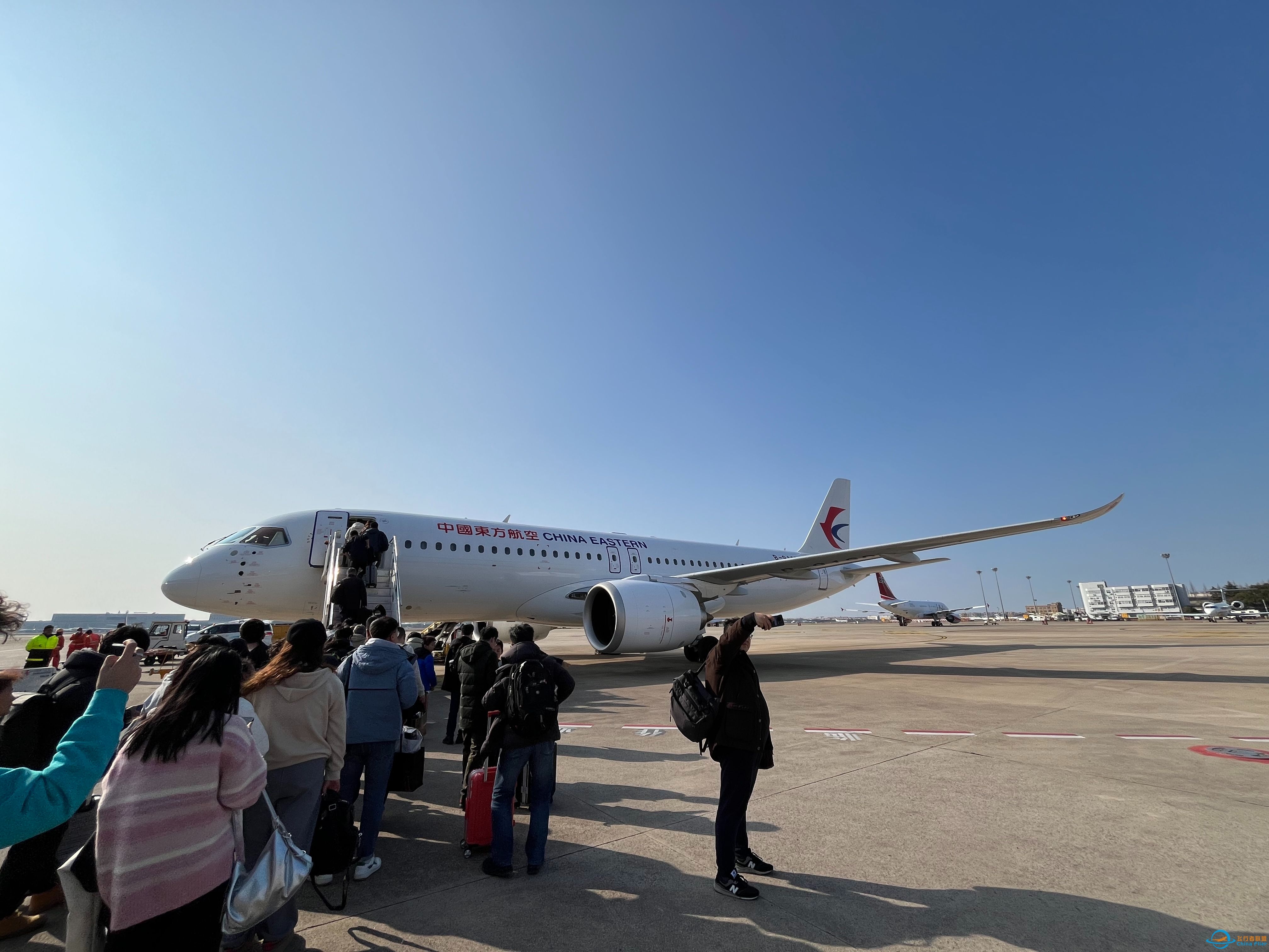【飞行记录】国产大飞机C919京沪线SHA-PKX飞行体验，2024.02.17-4959 