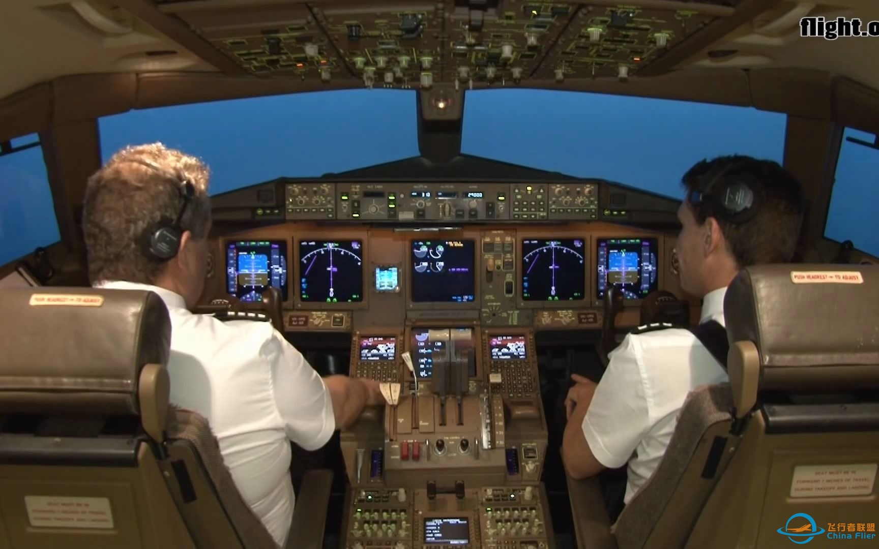 波音777飞行中单发故障训练（模拟机）-9378 