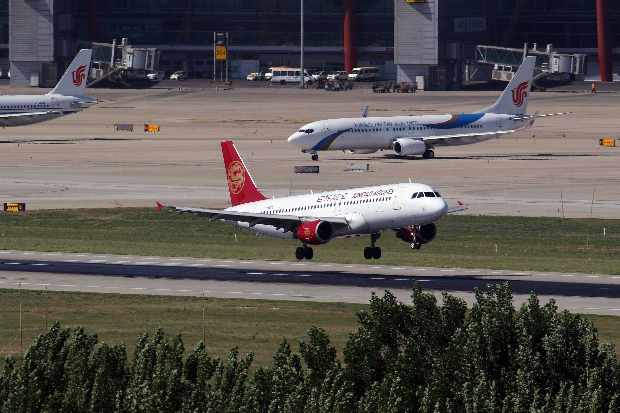 电脑翻出2016年拍的飞机3-6038 