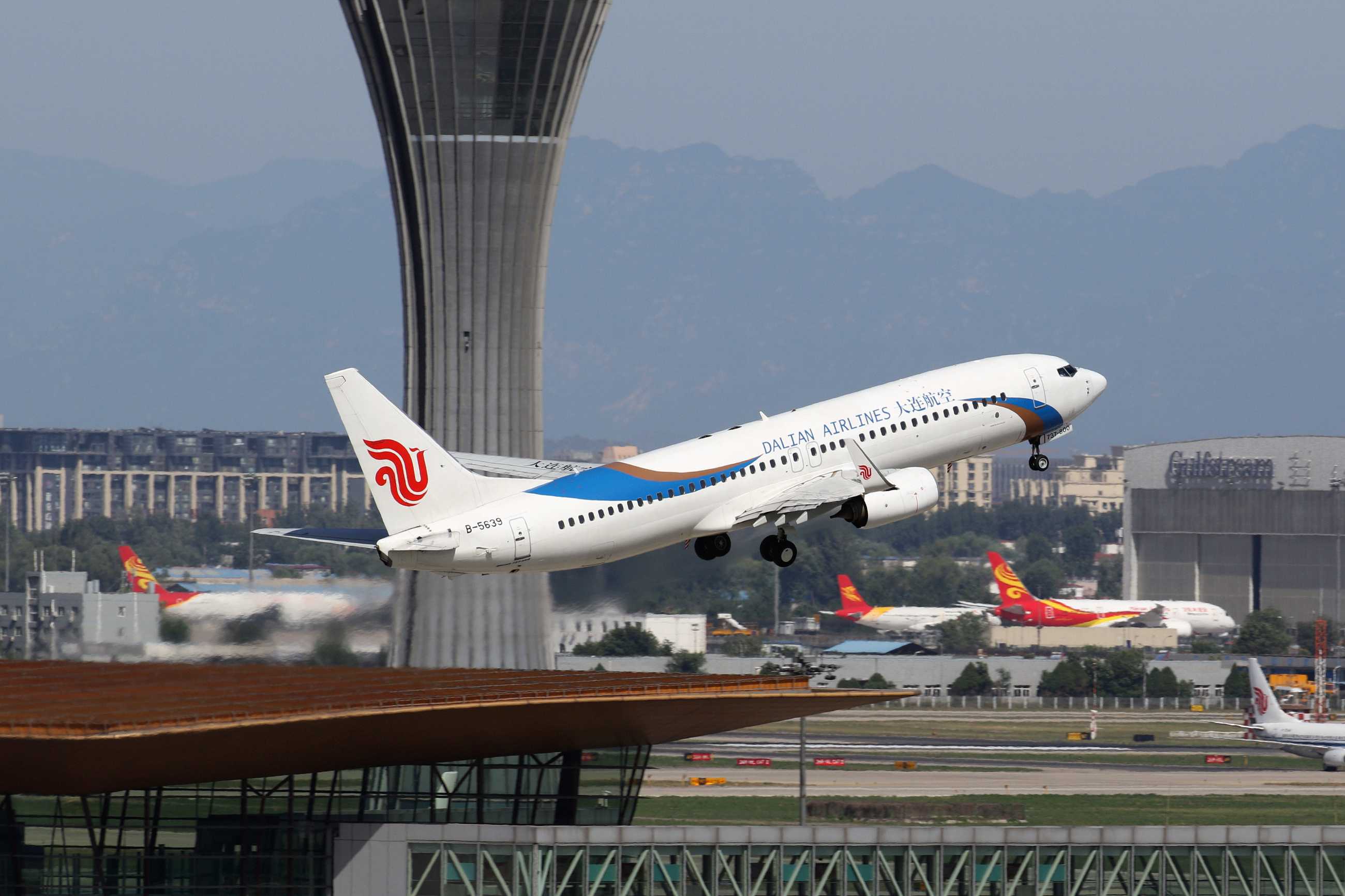 电脑翻出2016年拍的飞机3-765 