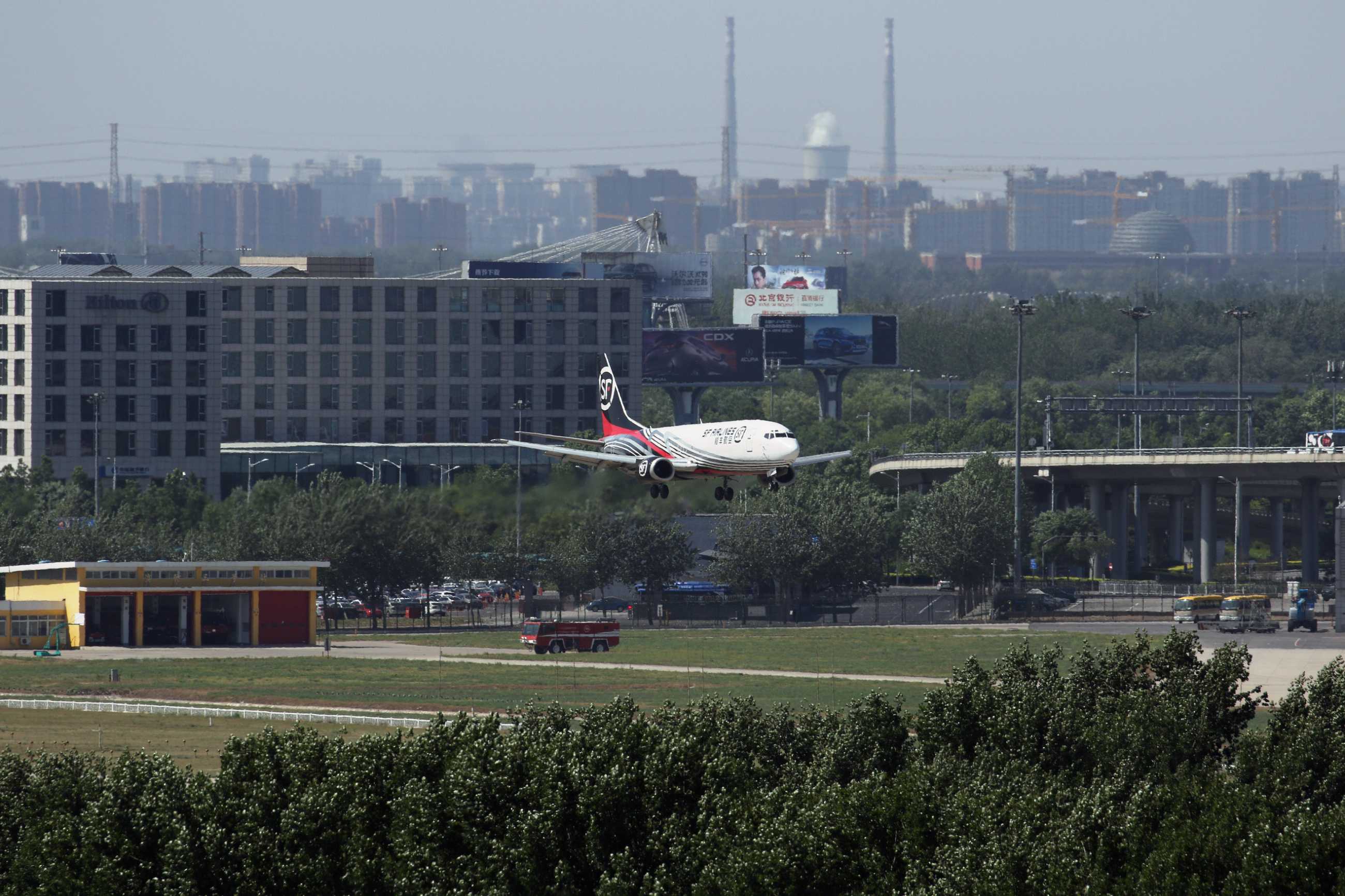 电脑翻出2016年拍的飞机3-3585 