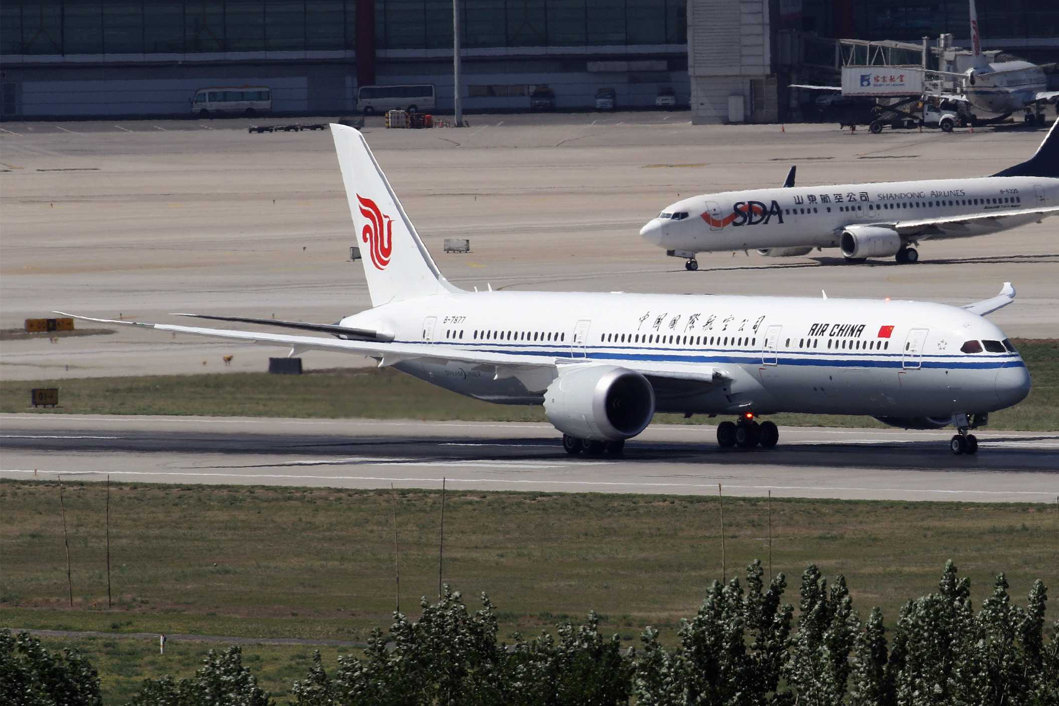 电脑翻出2016年拍的飞机3-3937 