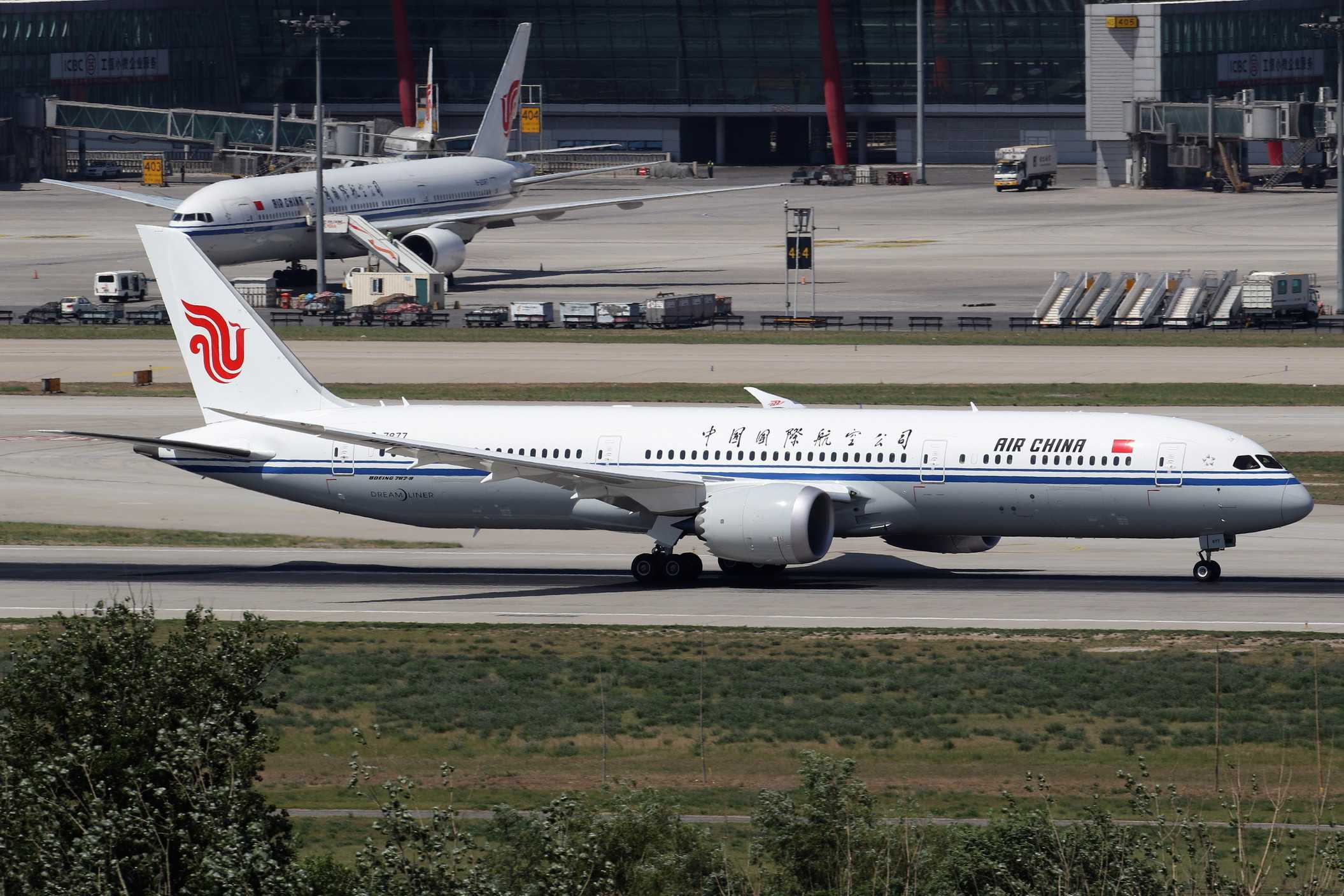 电脑翻出2016年拍的飞机3-3897 