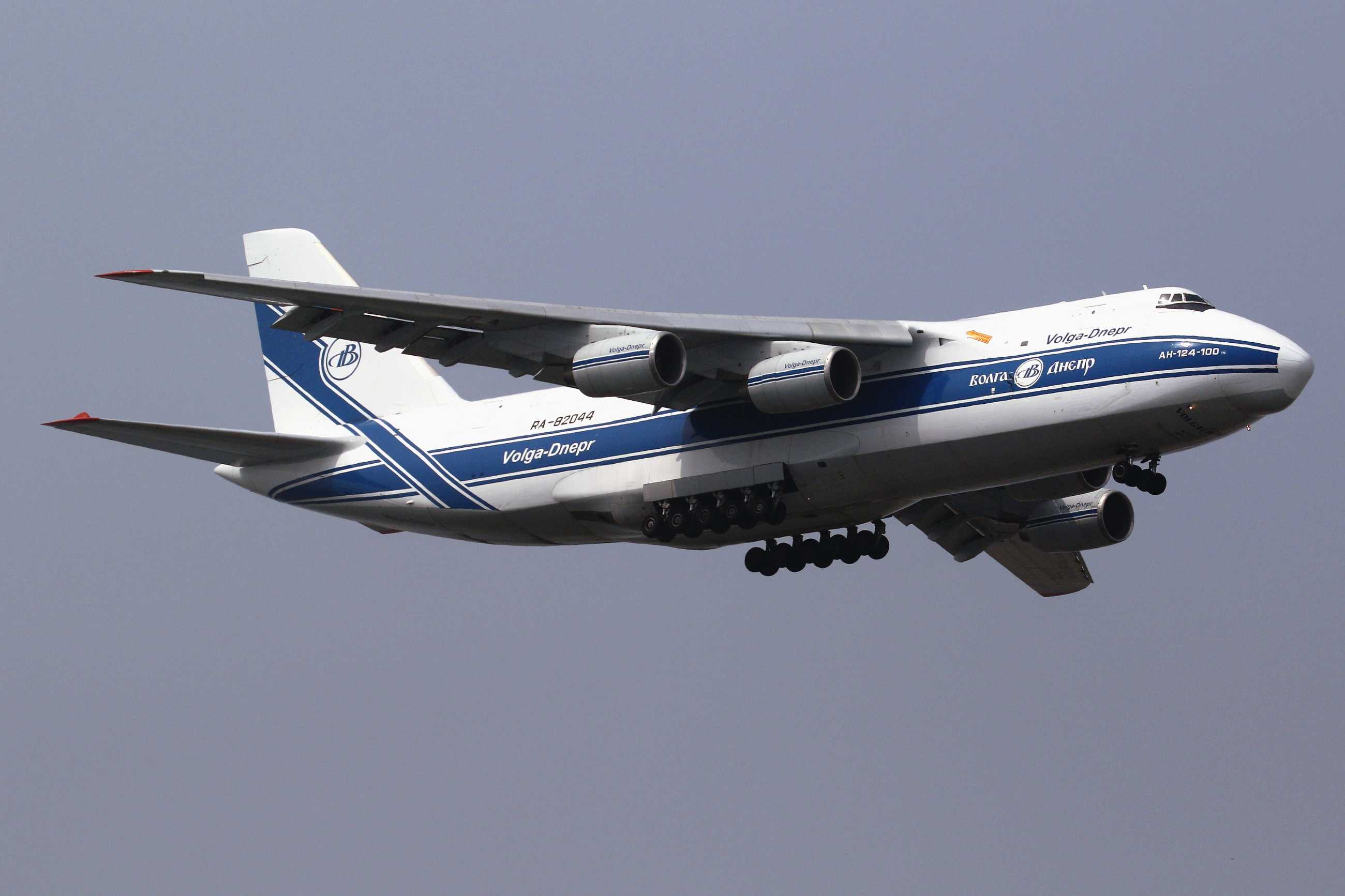 发一些十年前在首都机场拍的飞机-4818 