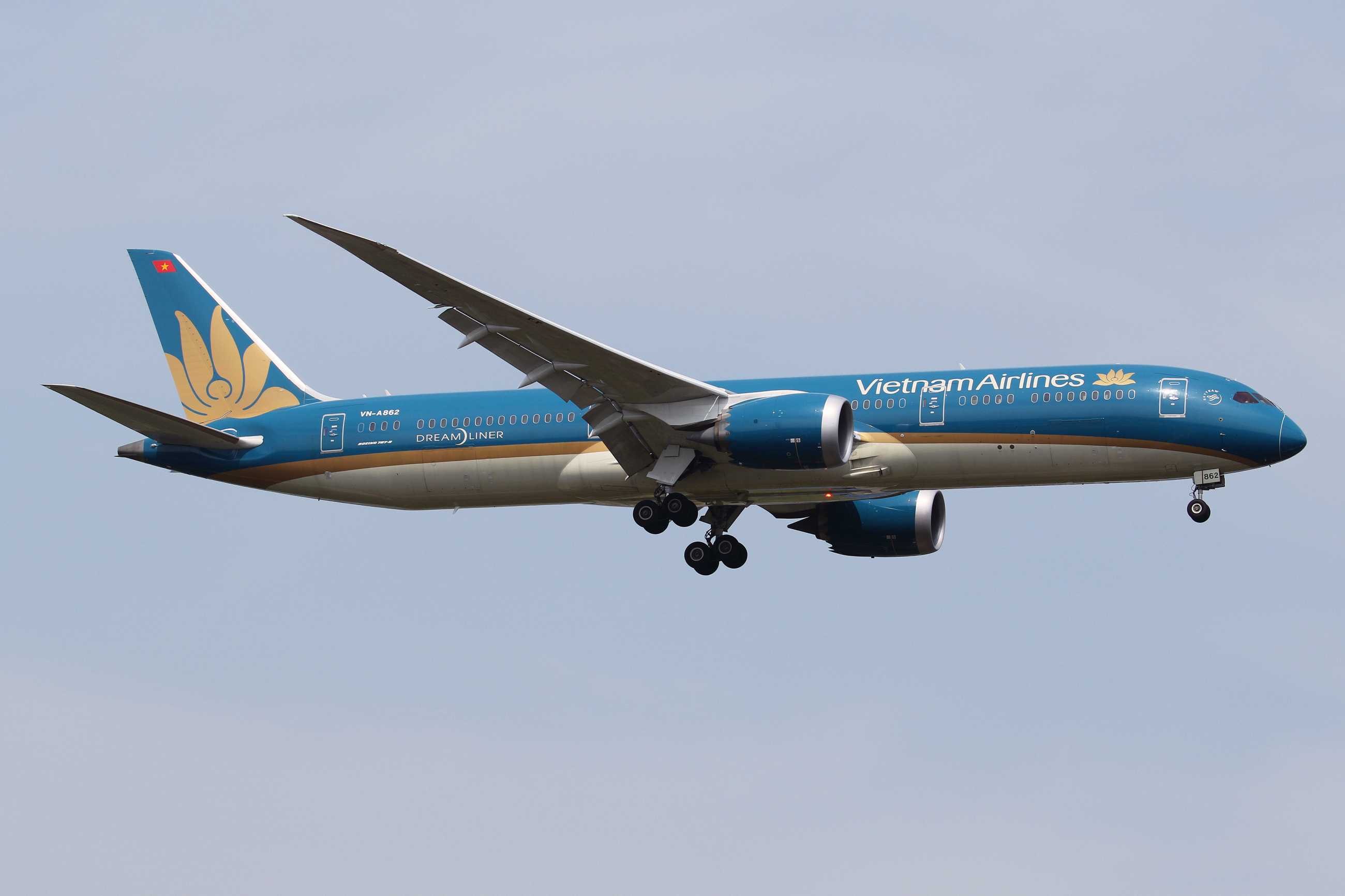 发一些十年前在首都机场拍的飞机-4996 