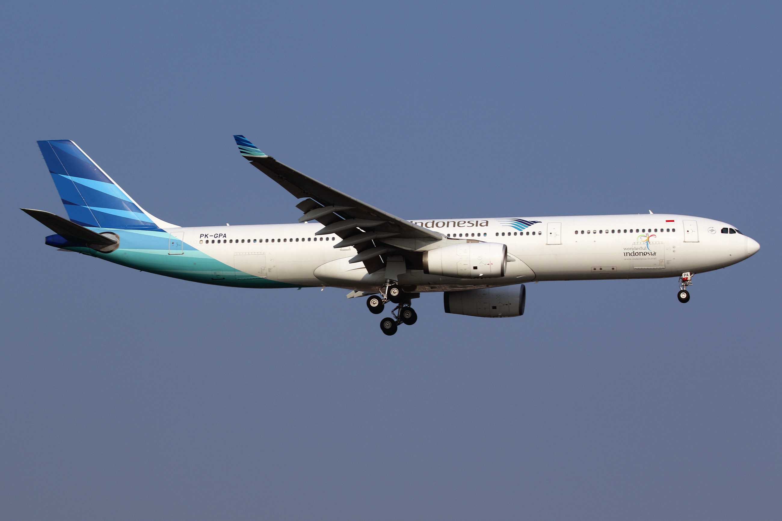 发一些十年前在首都机场拍的飞机-7607 