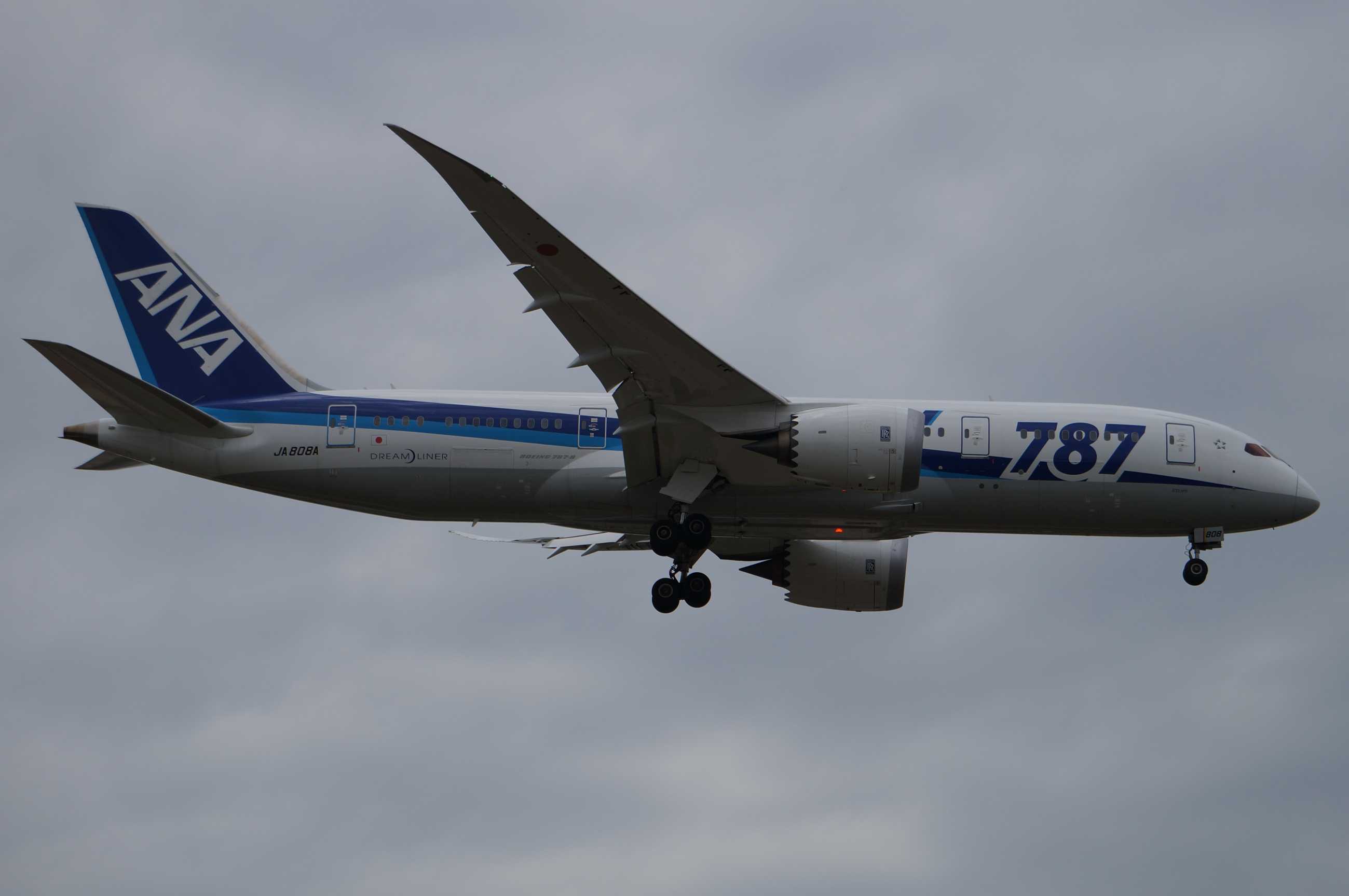 发一批2013年拍的飞机-75 