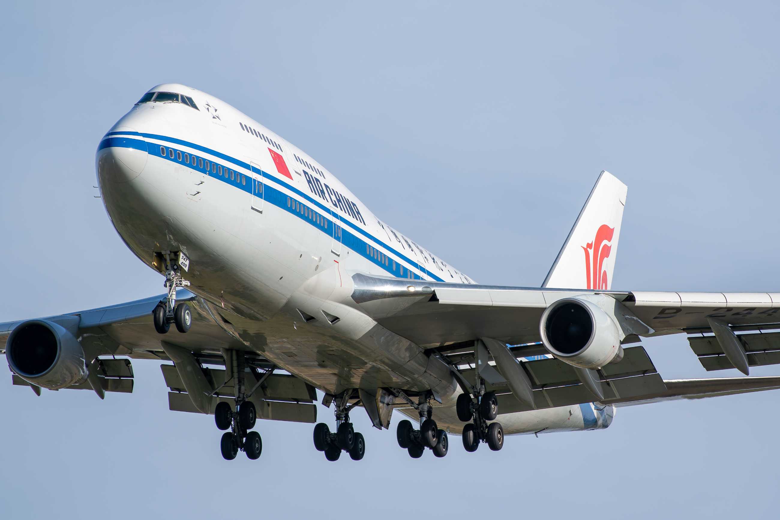 B-2447落地PEK-7662 