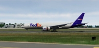 FedEx 77F降落北京首都机场